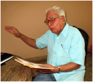 Fr Vasco do Rego singing his composition of Goa’s first Konkani Carol ‘Visvasacho Dis’